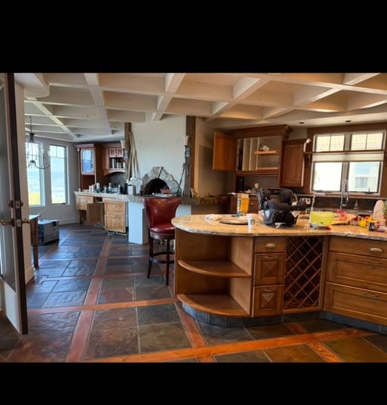 Kitchen demo posted by Demo-Boyz